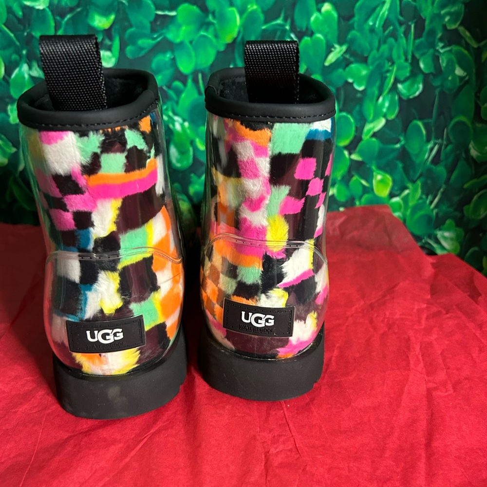 Uggs - image 8